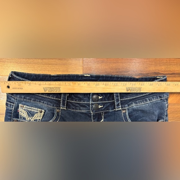 Vigoss Women’s Capri Jeans Size 14 Heritage Fit Dark Wash Embroidered Pockets - Picture 4 of 6
